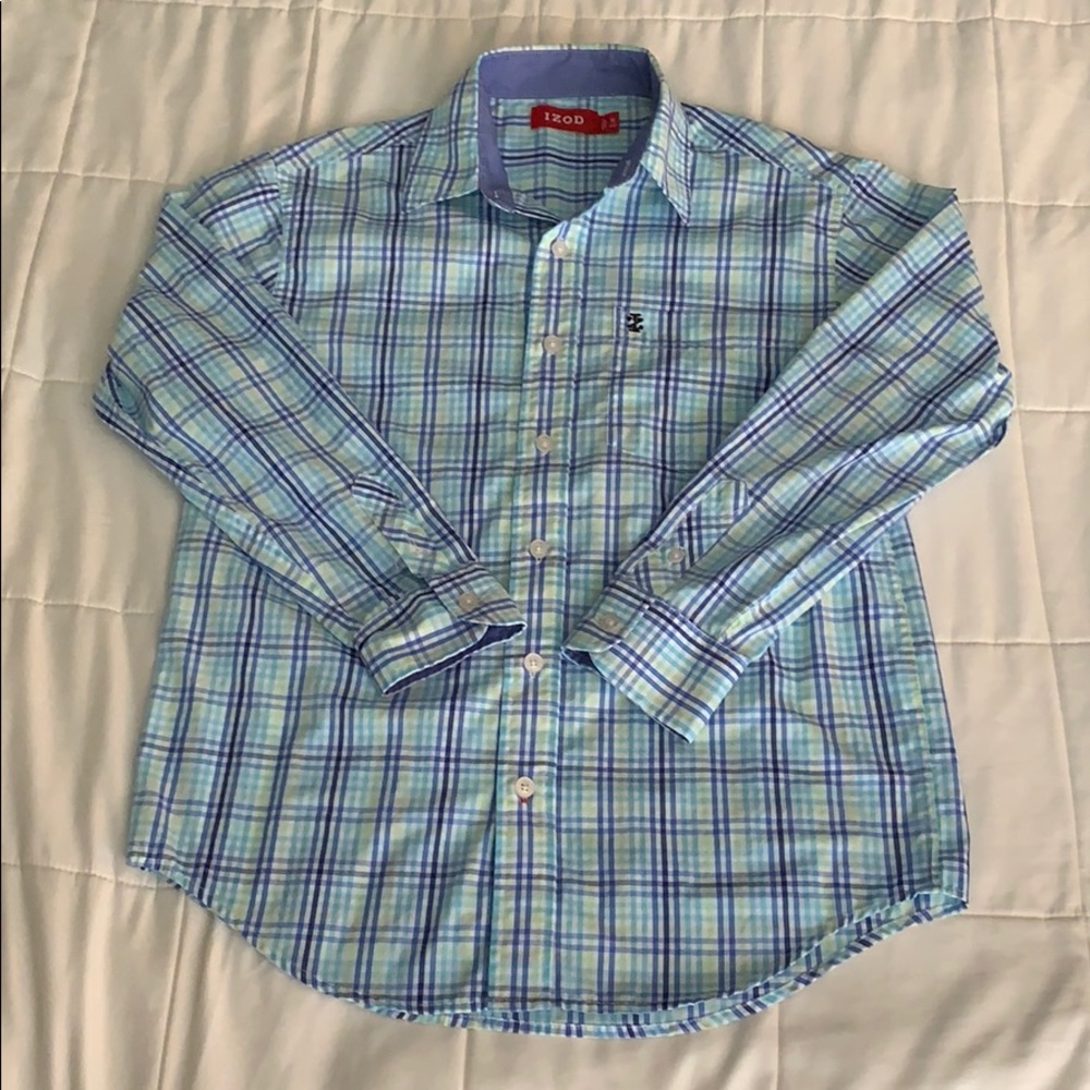 Boys Izod size M button down. Long sleeve